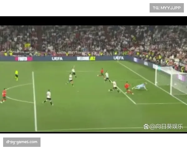 迪马尔科远射变线破门因越位被判无效 裁判判决引发争议